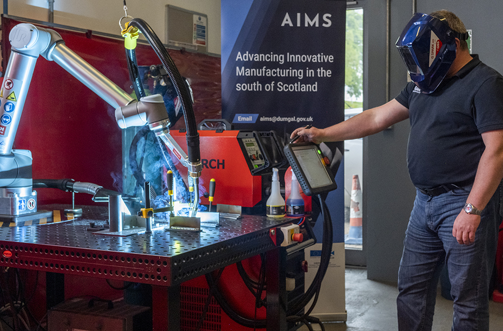 The AIMS Project Selects E-Max ERP to Encourage Digital Transformation for Local Businesses